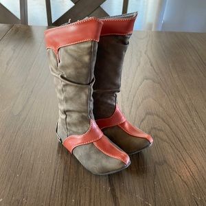 NWOT Disney Raya Dress up Boots 7/8